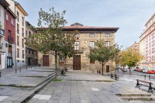 limehome Vitoria Palacio de los Álava-Velasco - Vitoria-Gasteiz - 8