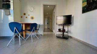 Modern 2 Bd Next To Rue Dantibes - 1