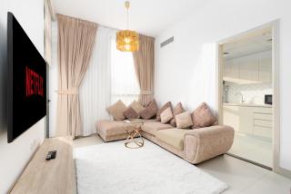 Modern 1-bedroom apartment in family-friendly residence with Swimming Pool, Gym & Free Parking. - Dubái - 2