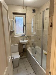 Inviting 2-Bed Apartment in Southampton - Southampton - 2