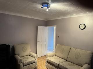 Inviting 2-Bed Apartment in Southampton - Southampton - 4