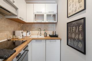 Spacious rooftop home with parliament&Danube view - 3