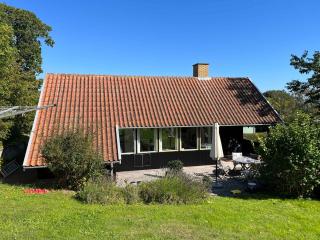 Idyllic Holiday Home Near Cliffs And Beach - 9