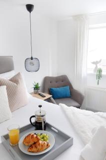 Boujis Central Plymouth Apartment - Sleeps 4 - Habita Property - 3