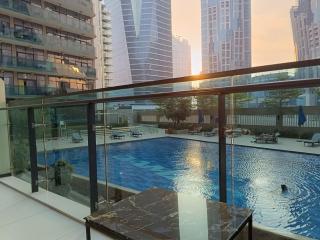 Brown Stone - Pool & City View Merano - Dubai - 7