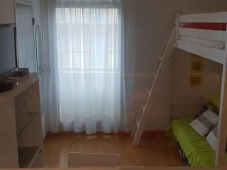 Appartement T2 à Cauterets, proche centre, parking et box inclus, idéal pour 5 personnes - FR-1-234-237 - Cauterets - 0