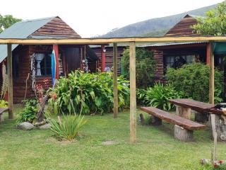 Tsitsikamma Wolf Sanctuary ECO Cabins & Teepees - Stormsriviermond - 0