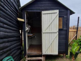 Tsitsikamma Wolf Sanctuary ECO Cabins & Teepees - Stormsriviermond - 2