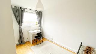 Spacious Room with City Skyline Views close to London Eye - 3
