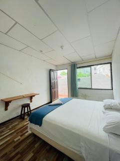 Hostal Darwin - Puerto Ayora - 8