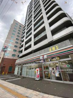 今年新規OP 最大9人 すすきのエリア 札幌観光に抜群の立地 空港直通バス停すぐ 高速Wi-Fi完備 - Sapporo - 7