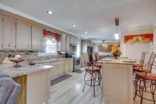 Columbia Home Rental with Hot Tub 9 Mi to UofSC! - Columbia - 3