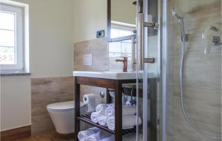 2 Bedroom Nice Home In Veprinac - 9
