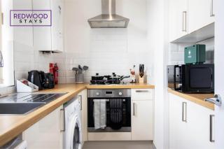 Modern 1 Bed 1 Bath Apartment for Corporates & Contractors, FREE Parking, Wi-Fi & Netflix By REDWOOD STAYS - Farnborough - 7