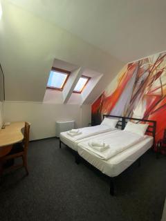 Hotel Stadion - Oradea - 1