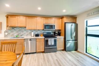 Marco Island Waterfront Condo with Community Pool! - Marco Island - 3
