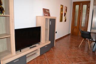 City & Harbour at the Door 2 Bedrooms Partial Seaview - 5