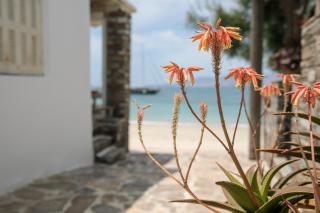 Iria Beach Art Hotel - 3