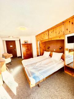 Hotel Old JNN - Klosters Serneus - 5