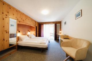 Hotel Old JNN - Klosters Serneus - 9