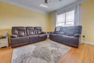 Lovely Calabash Condo with Balcony, 11 Mi to Beach! - Calabash - 6