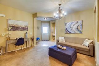 1 Mi to Empire Polo Club Spacious Indio Home! - Indio - 5