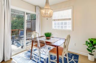 Well-Equipped Emerald Isle Townhome Pets Welcome! - Emerald Isle - 9