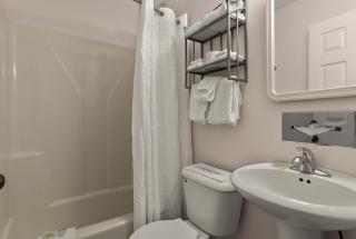 Traverse Bay Inn - 2