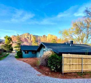 Quaint 1 bedroom Unit with Hottub in Uptown Sedona - Sedona - 2