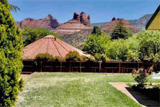 Uptown Sedona Retreat wit Views and Hot Tub - Sedona - 1