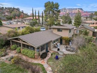 Upscale Uptown retreat home with HotTub and Views - 8