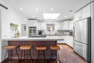 Upscale Uptown retreat home with HotTub and Views - 2
