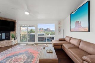 Luxury Uptown home with Views and Hot Tub - Sedona - 2