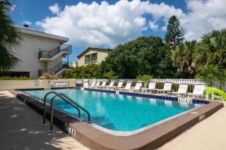 Bridgeport Condo 101 - 9