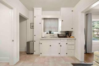 Desert Modern Downtown Flagstaff Unit with Hot Tub - Flagstaff - 1