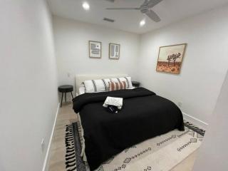 Uptown Vacation Villa at The OZ with Hot tub and Views - Sedona - 4