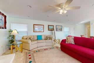 Bright home with spacious deck, beach access, central AC & WiFi - 6