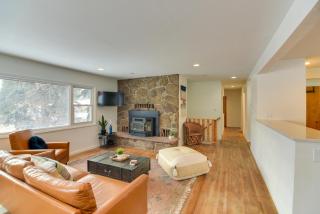 6 Mi to Staunton State Park Conifer Home with Deck - 6