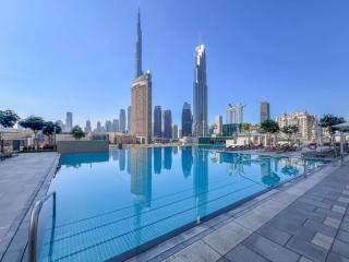 The Legend Fashionable 2 Bed Apartment in Downtown - Dubai - 8