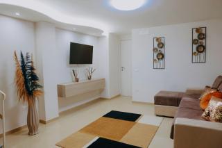 L'ospite Napoletano - 7