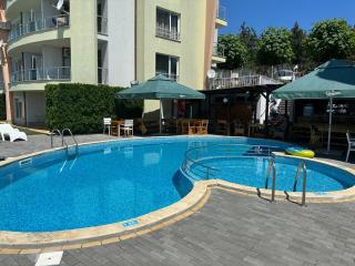 Alex Beach - Elenite - 9