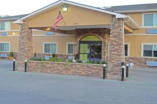 SureStay Plus by Best Western Montrose - Montrose - 0