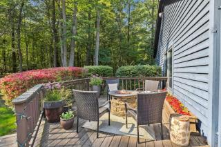 Great Group Getaway: Games Galore + Outdoor Oasis - Painesville - 8