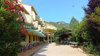 Hôtel Sous l'Olivier - Buis-les-Baronnies - 0