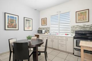 Prime Location at Condado Beach 2br 1 ba - Apt 3 - San Juan - 6