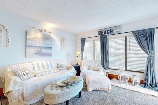 Cozy Beach Rendezvous - Myrtle Beach - 0