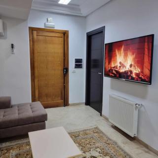 Spacious Apartment Ennasr 2 - Ariana - 5
