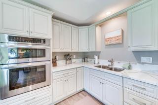 Pahoa House with Lanai, Walk to Ocean! - 2