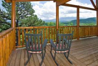 Mountain Top Estate - 3 cabins, Free Dollywood Tickets, Elevator, Amazing Views, Hot Tub - Pigeon Forge - 4