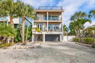 Beach View Retreat - Holmes Beach - 2